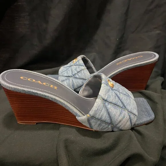 -PRE LOVED- COACH EMMA QUILTED DENIM WEDGE IN INDIGO DENIM SZ 9 - Picture 4 of 9
